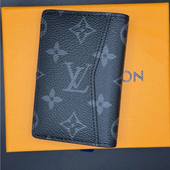 Louis Vuitton Gray Monogram Card Holder - Picture 1 of 2